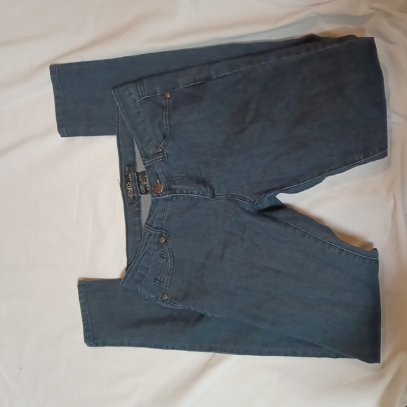 💜5/$25.00💜Cello Jean's Size 7 - Picture 2 of 3